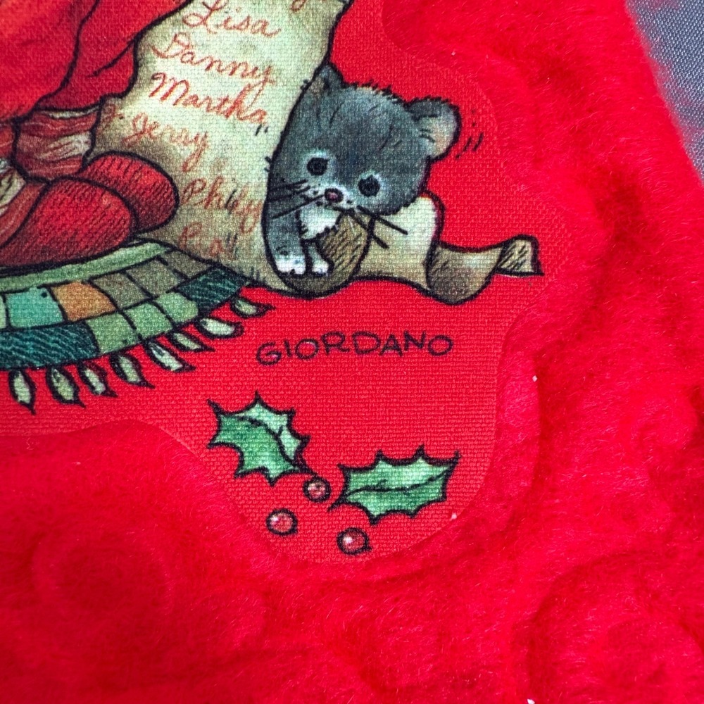 1984 Giordano Art Ltd Christmas Felt Stocking Santa Claus Kittens Dogs Holly Red - Picture 3 of 6